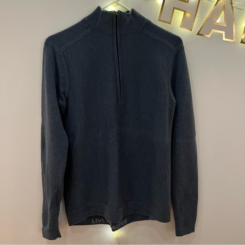 Lululemon alpine air 1/2 zip - Picture 5 of 9